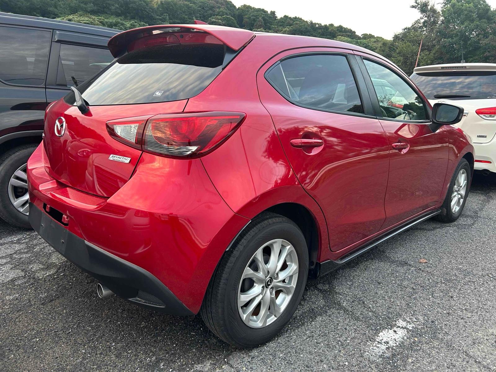 MAZDA DEMIO 13S TOURING PACKAGE Image 2