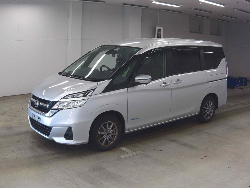 NISSAN SERENA 5D X Image 6