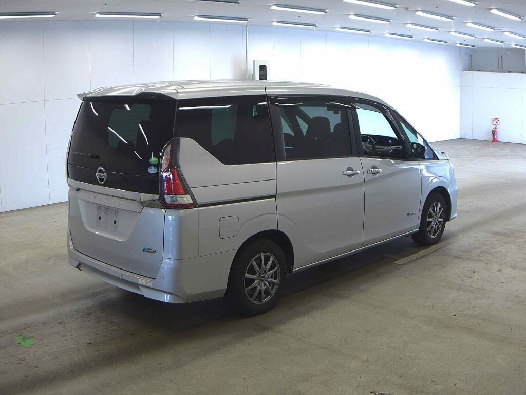 NISSAN SERENA 5D X Image 7