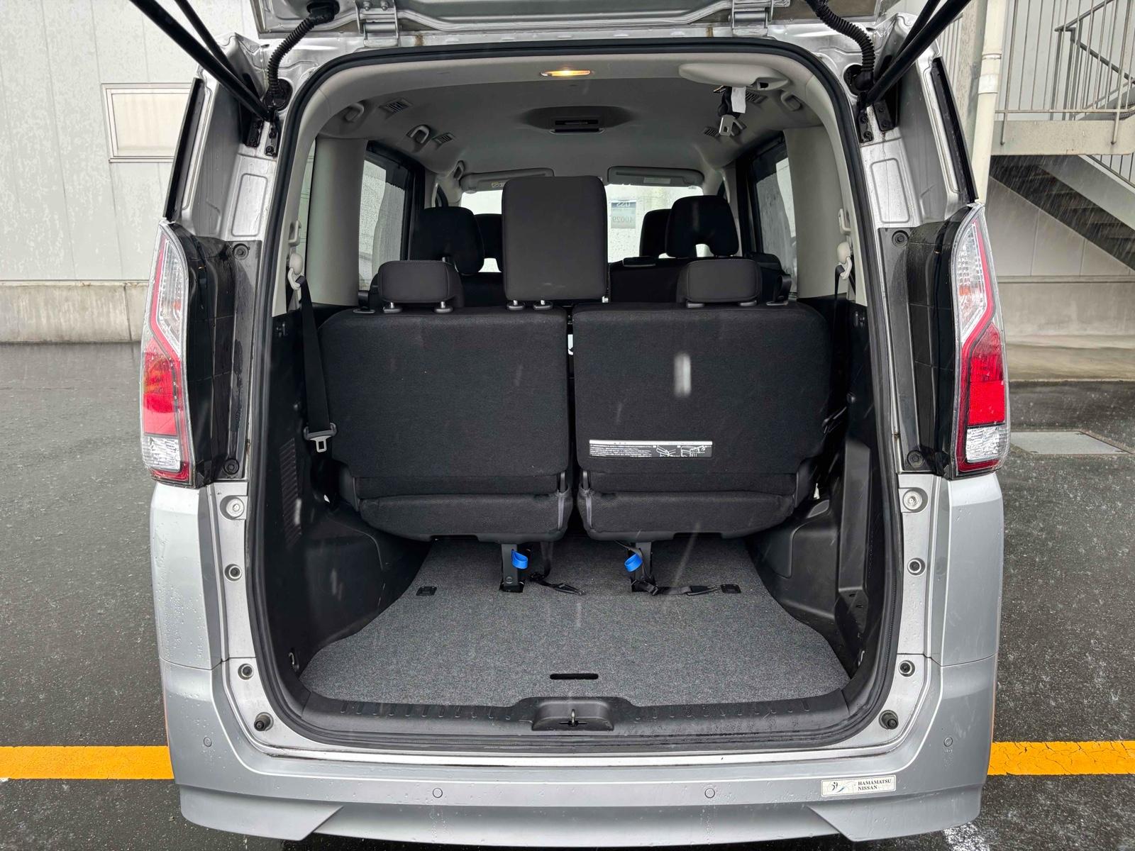 NISSAN SERENA 5D X Image 15
