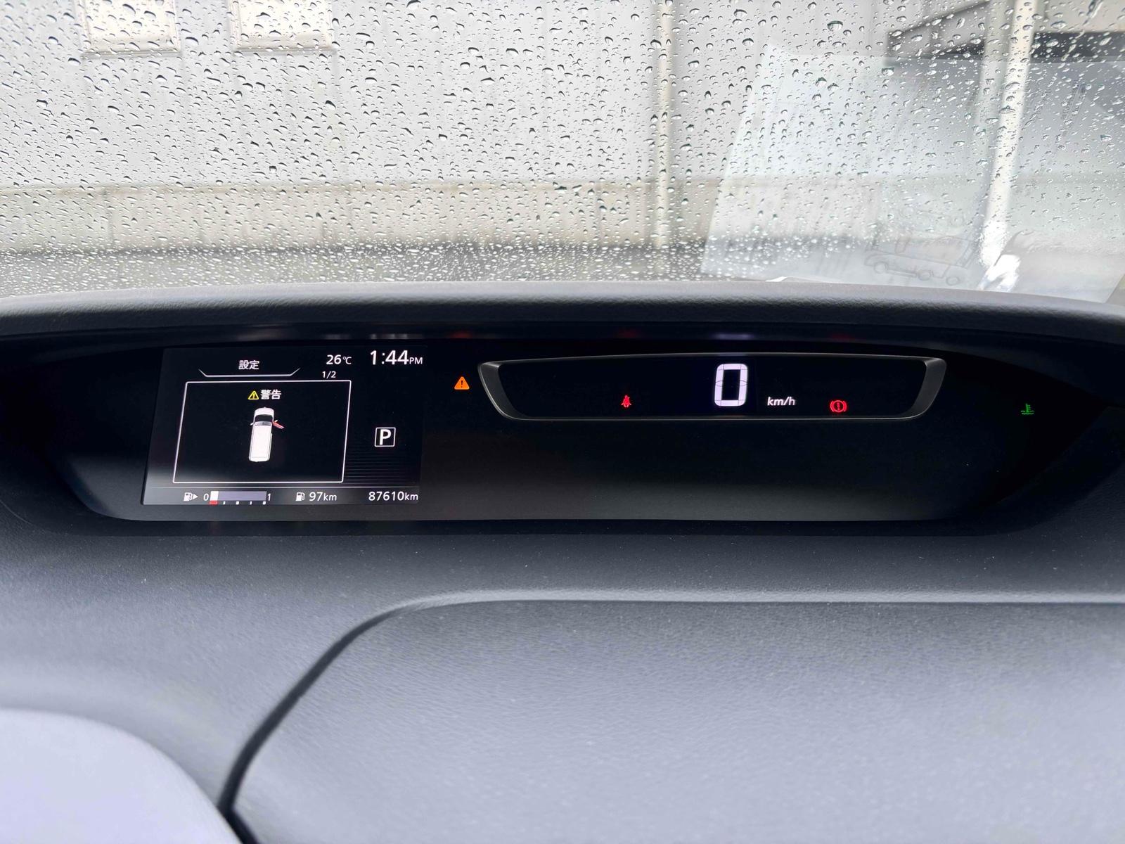 NISSAN SERENA 5D X Image 12