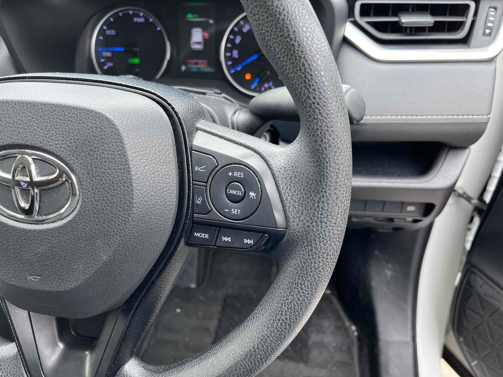 TOYOTA RAV4 HYBRID X Image 7
