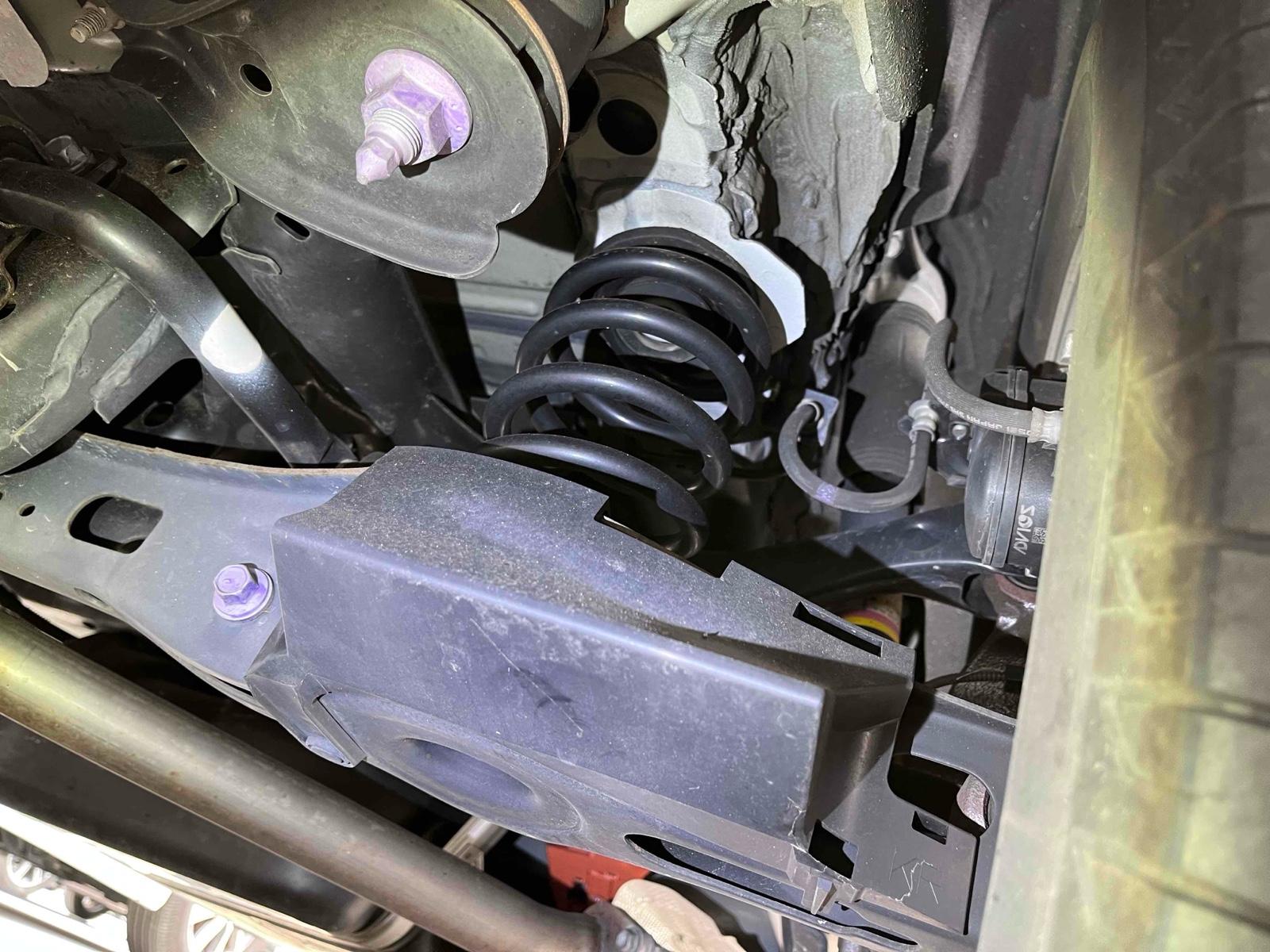 TOYOTA RAV4 HYBRID X Image 18