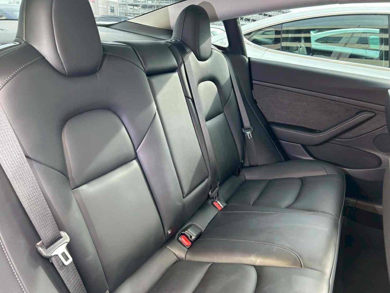 TESLA MODEL 3 4WD LONG RANGE Image 17