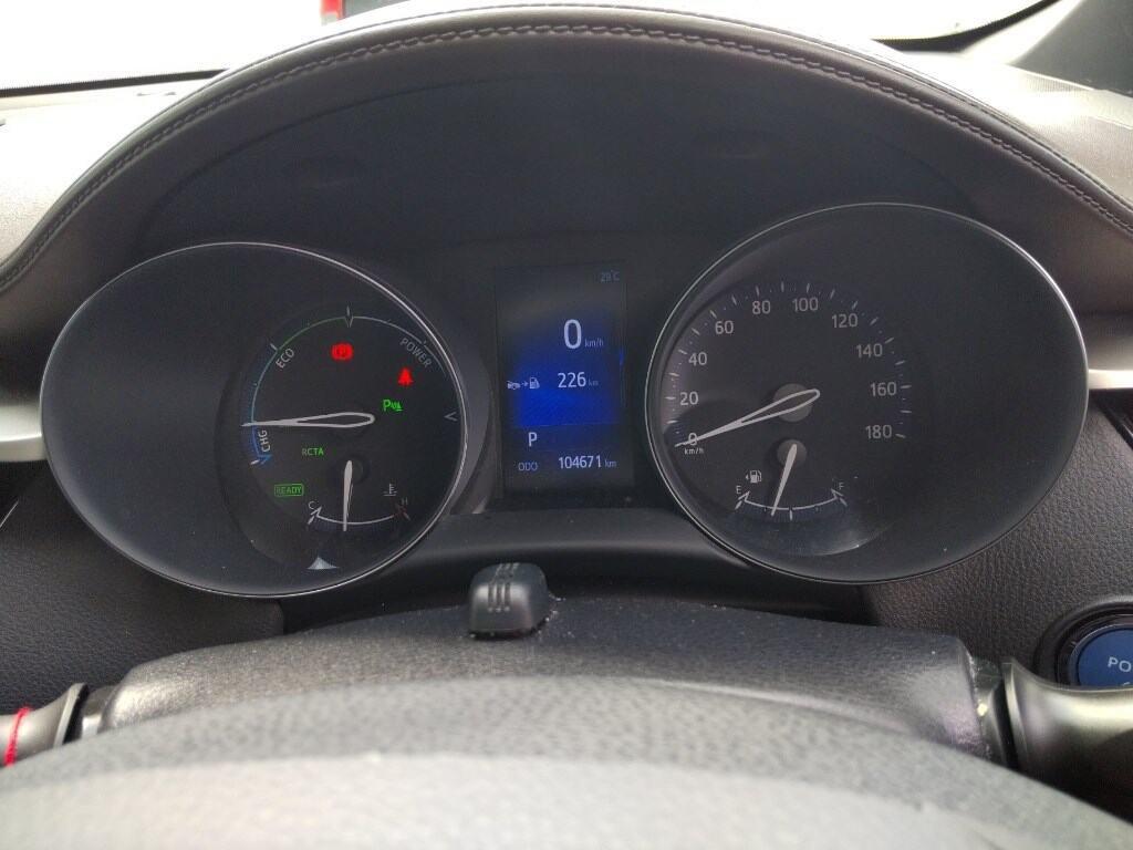 TOYOTA C-HR G Image 8