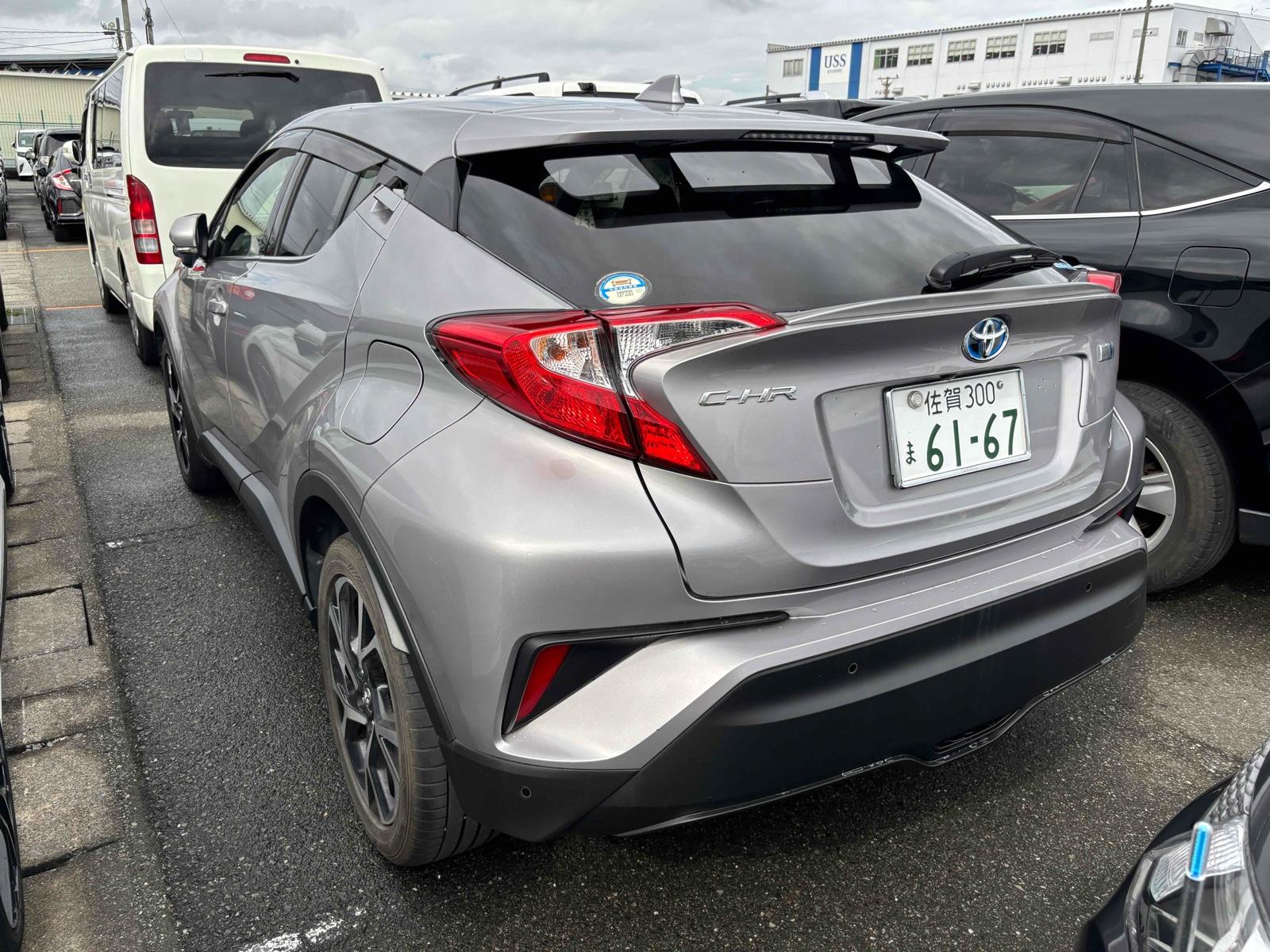 TOYOTA C-HR G Image 2