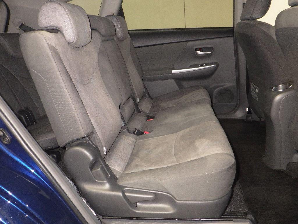 TOYOTA PRIUS ALPHA G 7SEATER Image 7