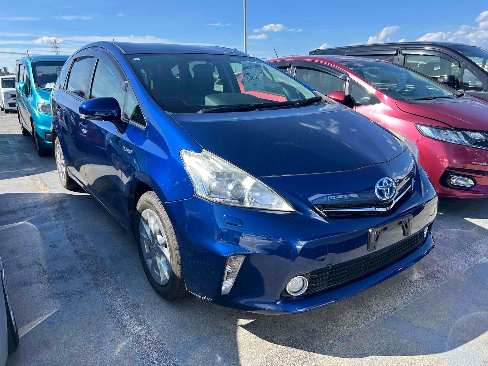 TOYOTA PRIUS ALPHA G 7SEATER Image 8
