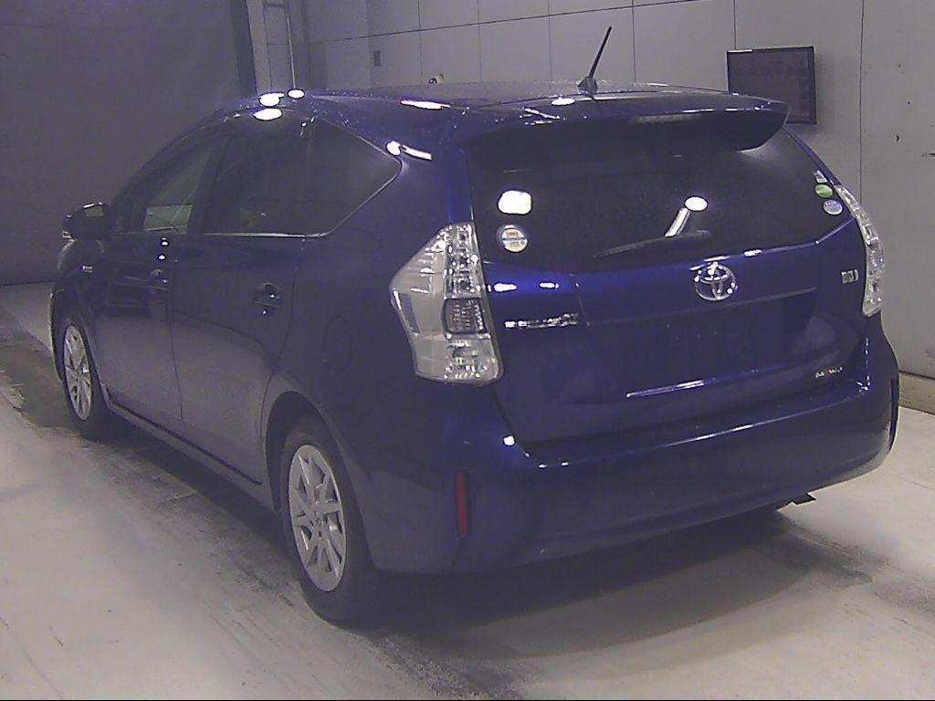TOYOTA PRIUS ALPHA G 7SEATER Image 5