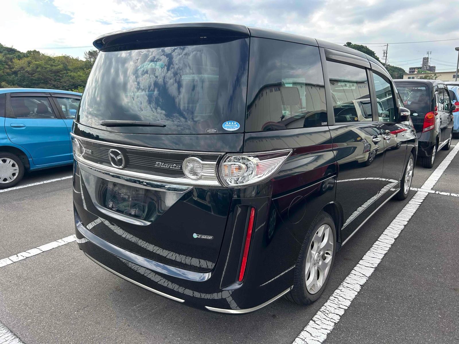 MAZDA BIANTE GRANZ Image 2