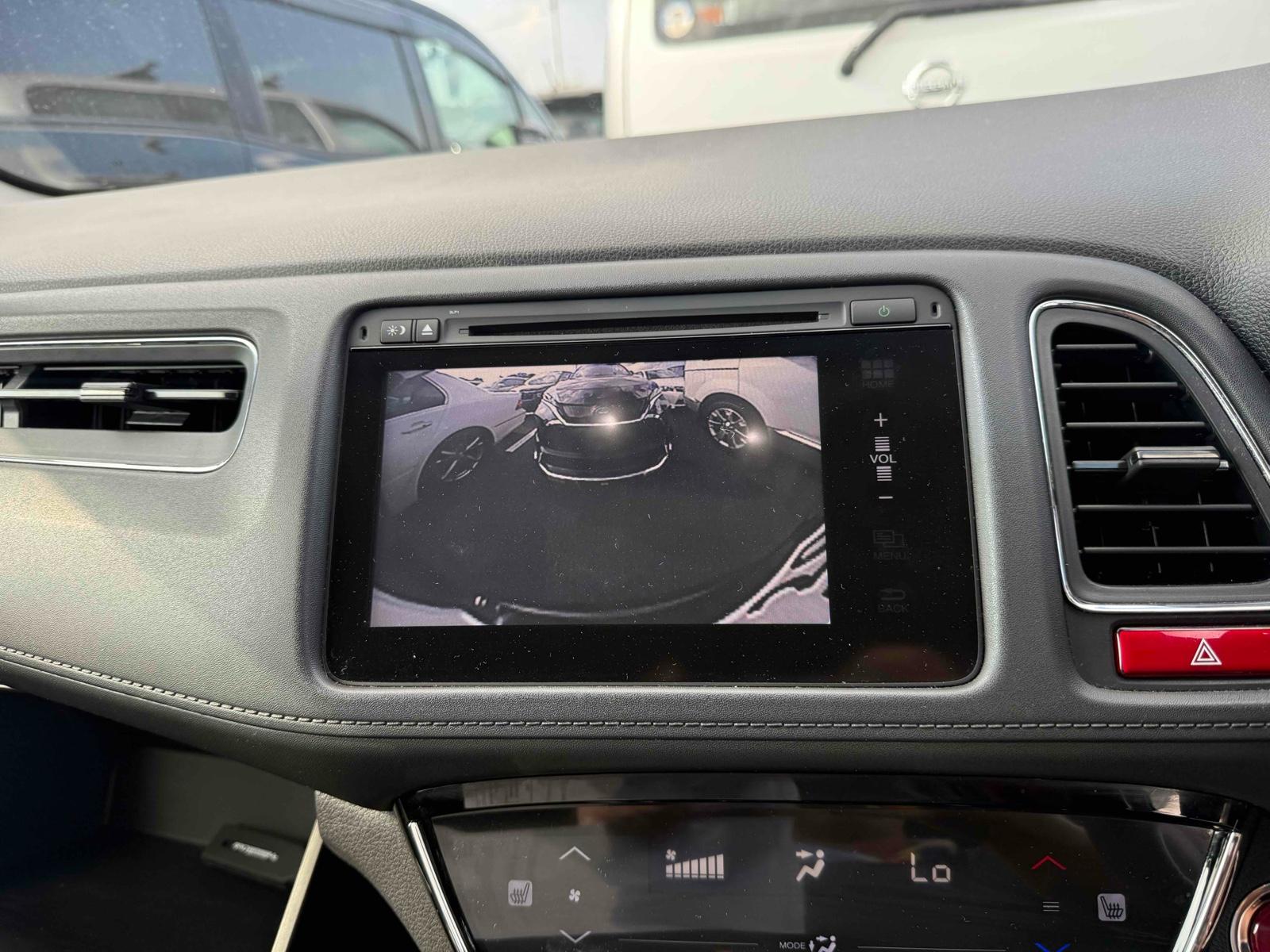 HONDA VESEL HYBRID X Image 6