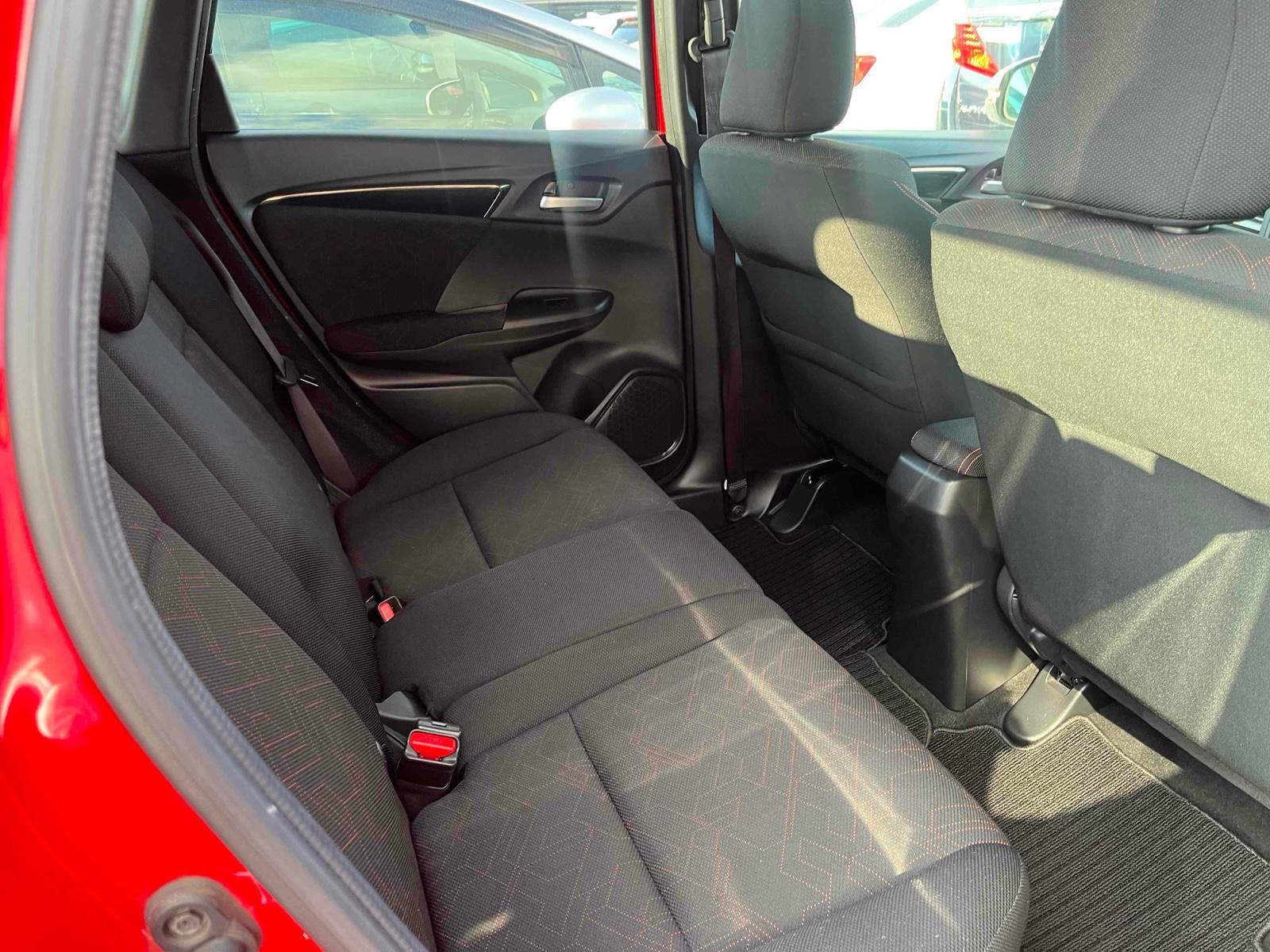 HONDA FIT HYBRID S PACKAGE Image 5
