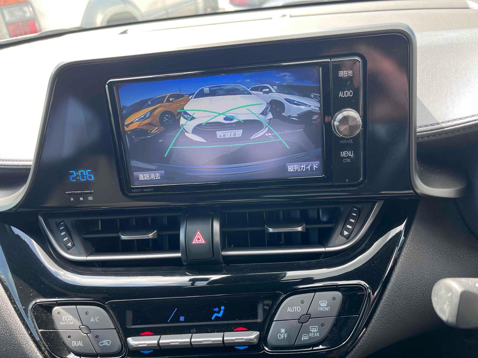 TOYOTA C-HR S Image 13