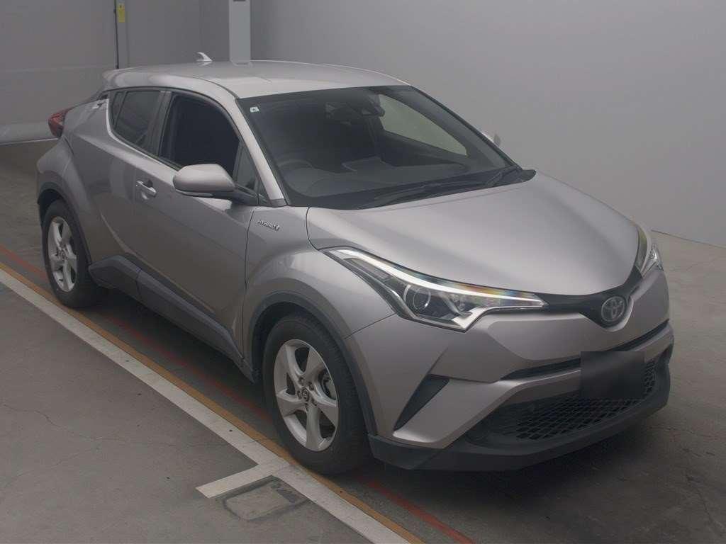 TOYOTA C-HR S Image 6