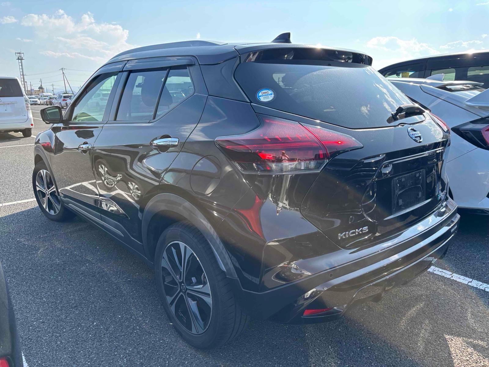 NISSAN KIX X Image 2
