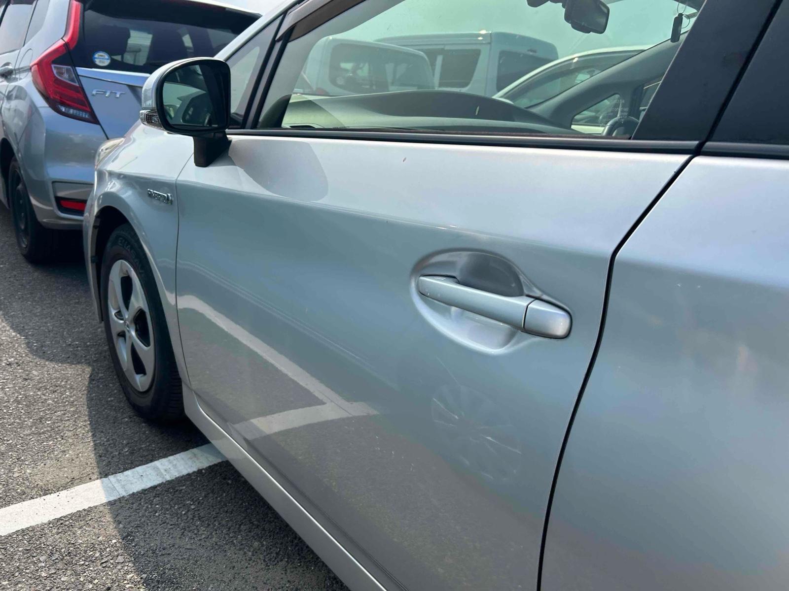 TOYOTA PRIUS G Image 13