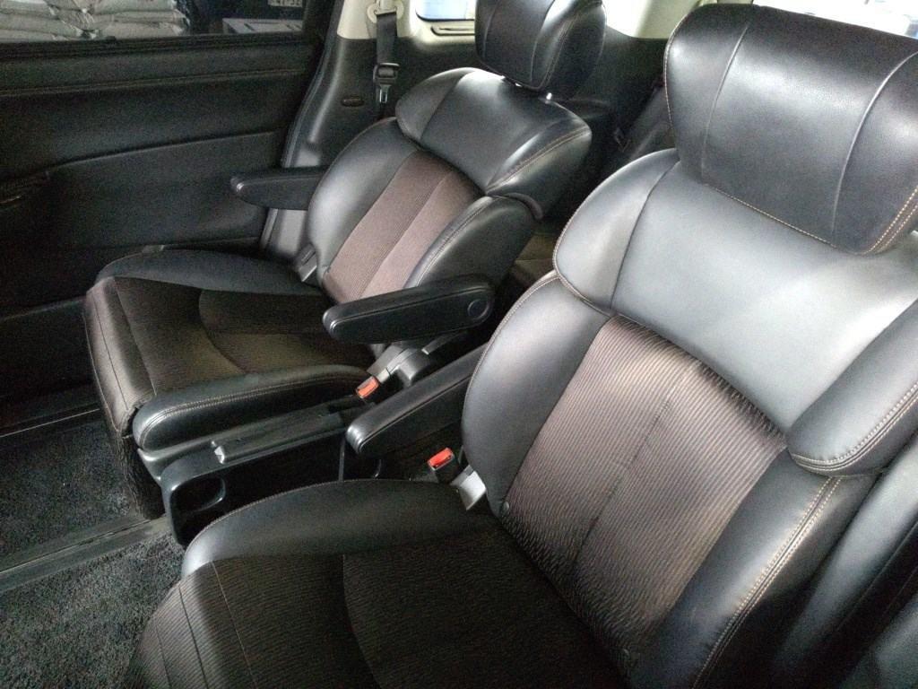 NISSAN ELGRAND 5D 250 HIGHWAY STAR S Image 6