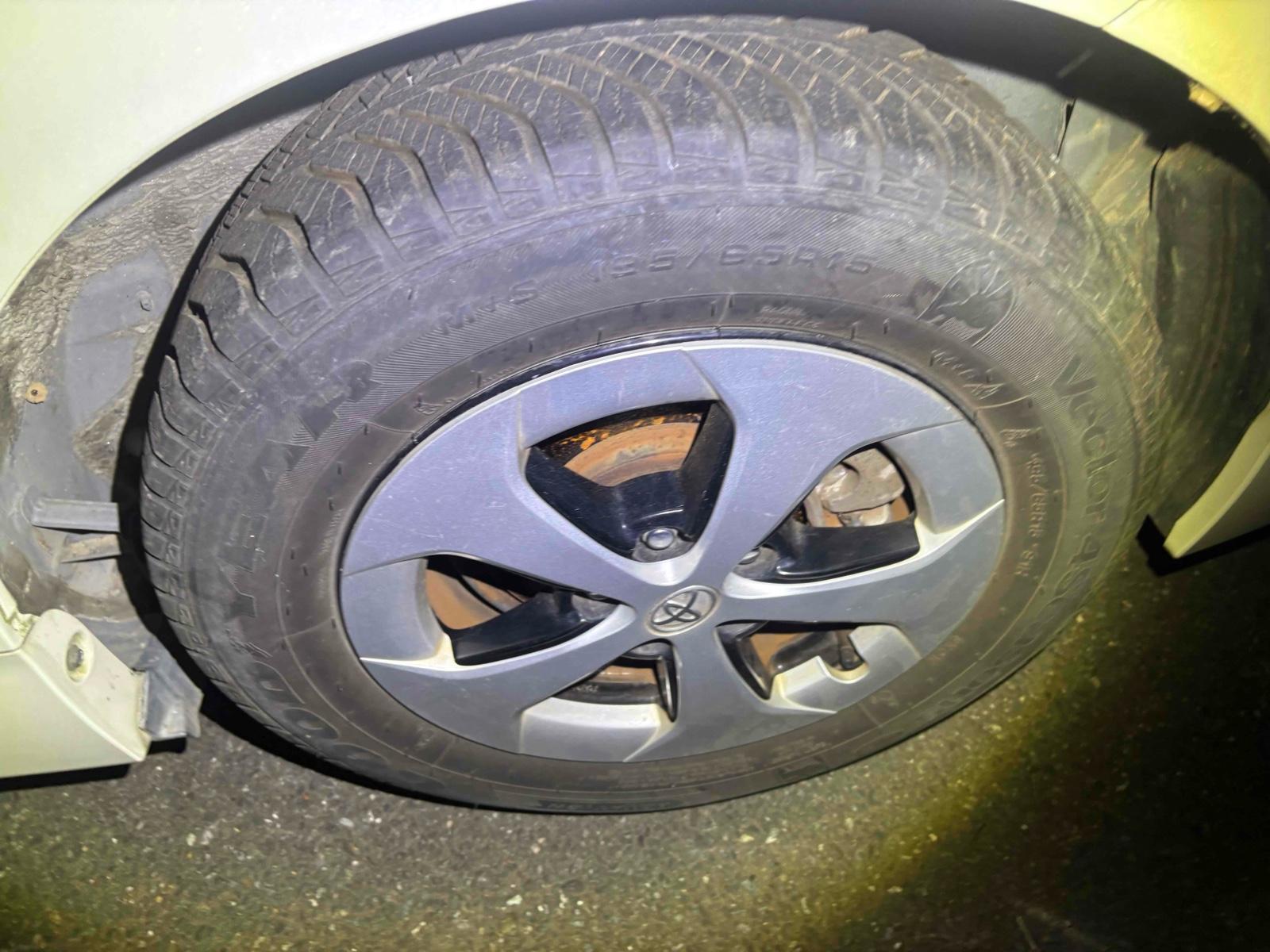 TOYOTA PRIUS S Image 18