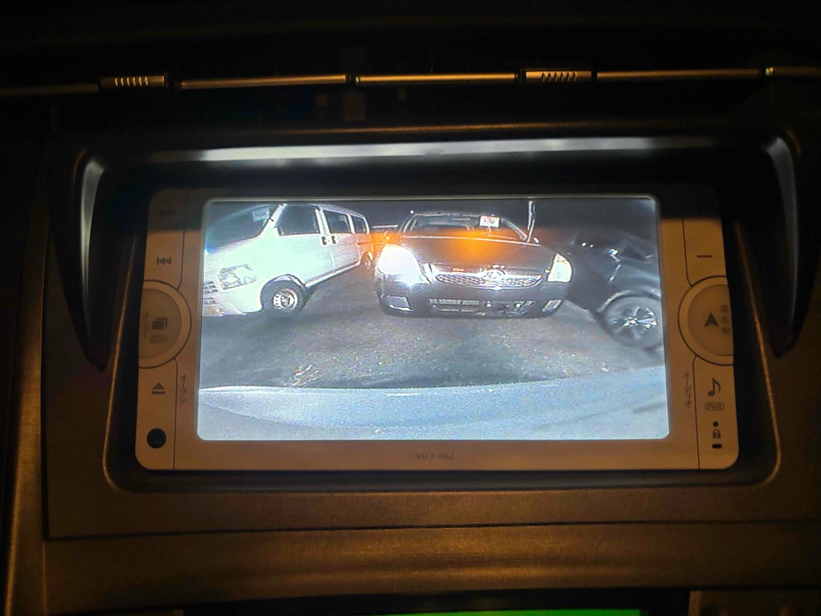 TOYOTA PRIUS S Image 16