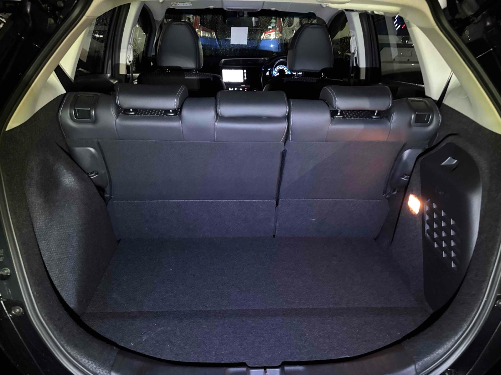 HONDA FIT HYBRID L PACKAGE Image 9