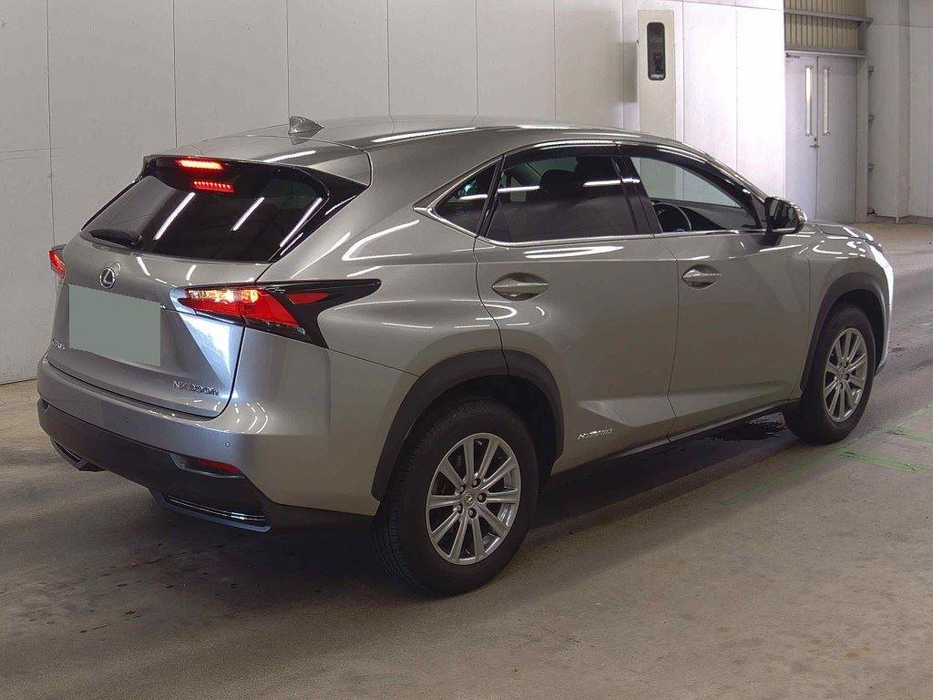 LEXUS NX NX300H Image 5