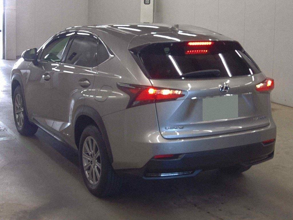 LEXUS NX NX300H Image 2