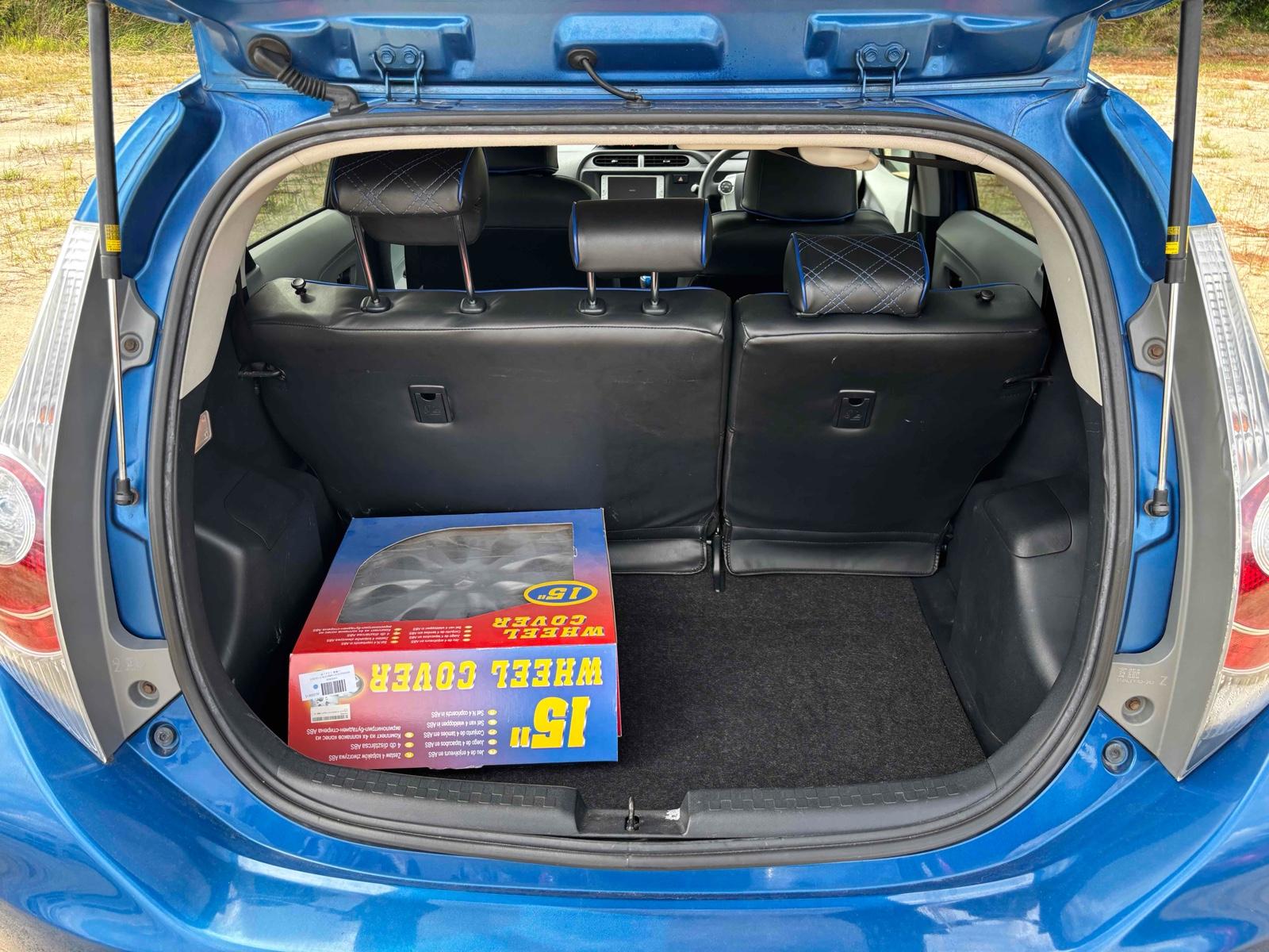 TOYOTA AQUA S SMART ENTRY NAVI READY PACKA Image 15