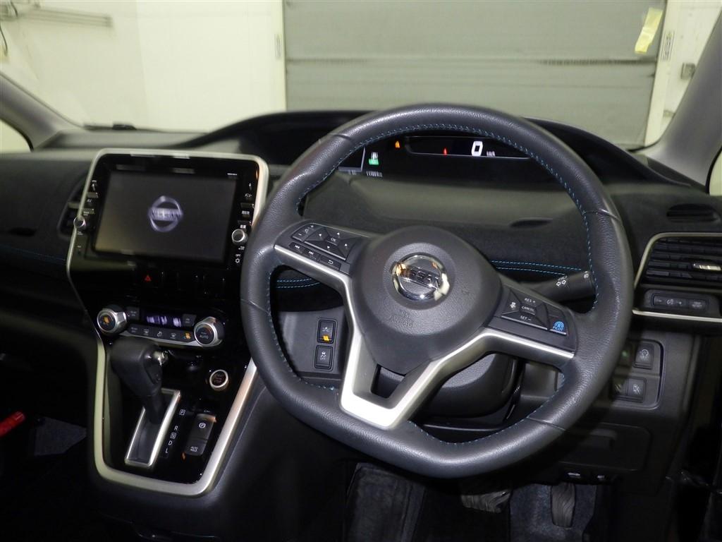 NISSAN SERENA RIDER PROPILOT EDITION Image 3
