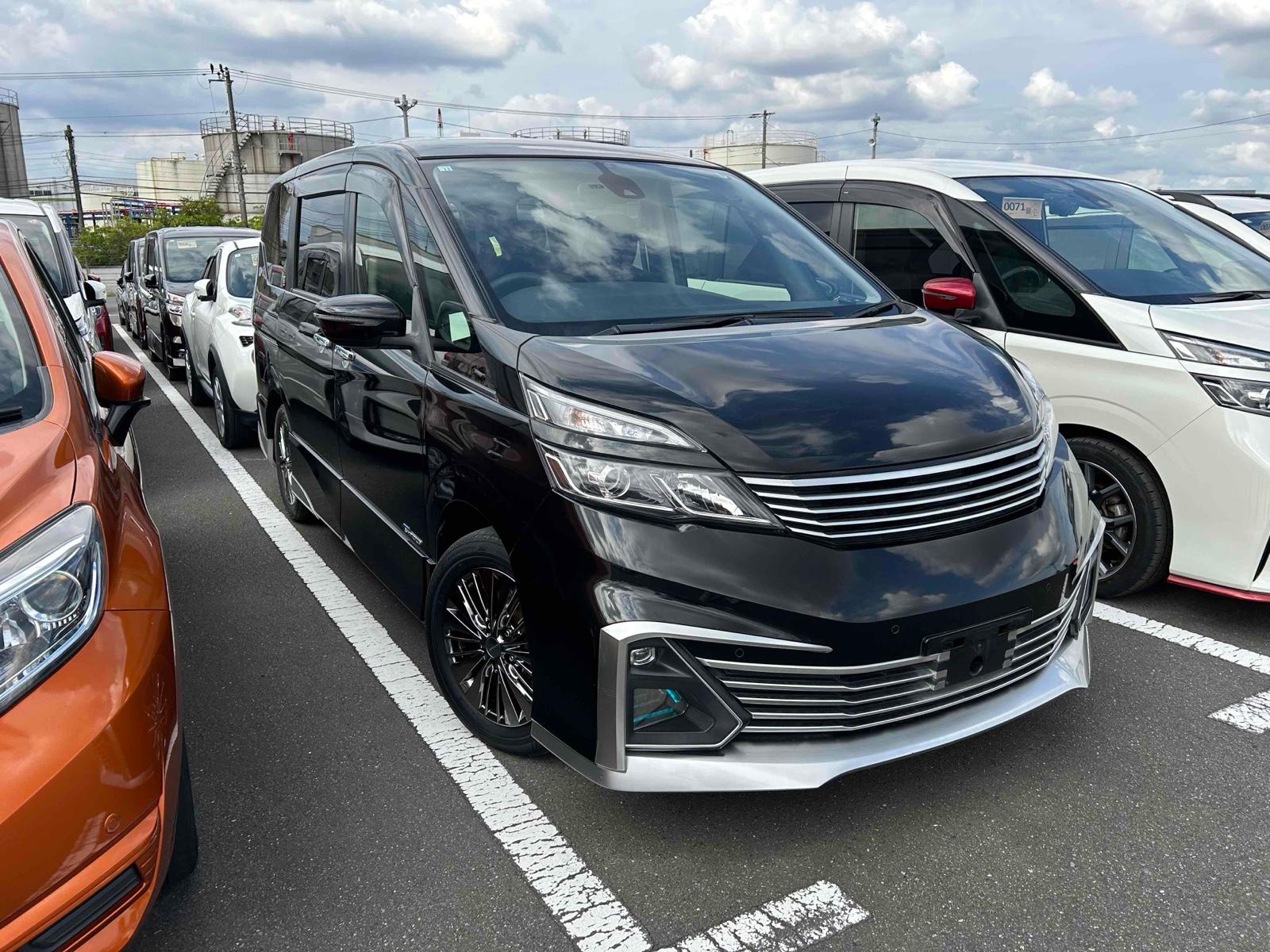 NISSAN SERENA RIDER PROPILOT EDITION Image 4