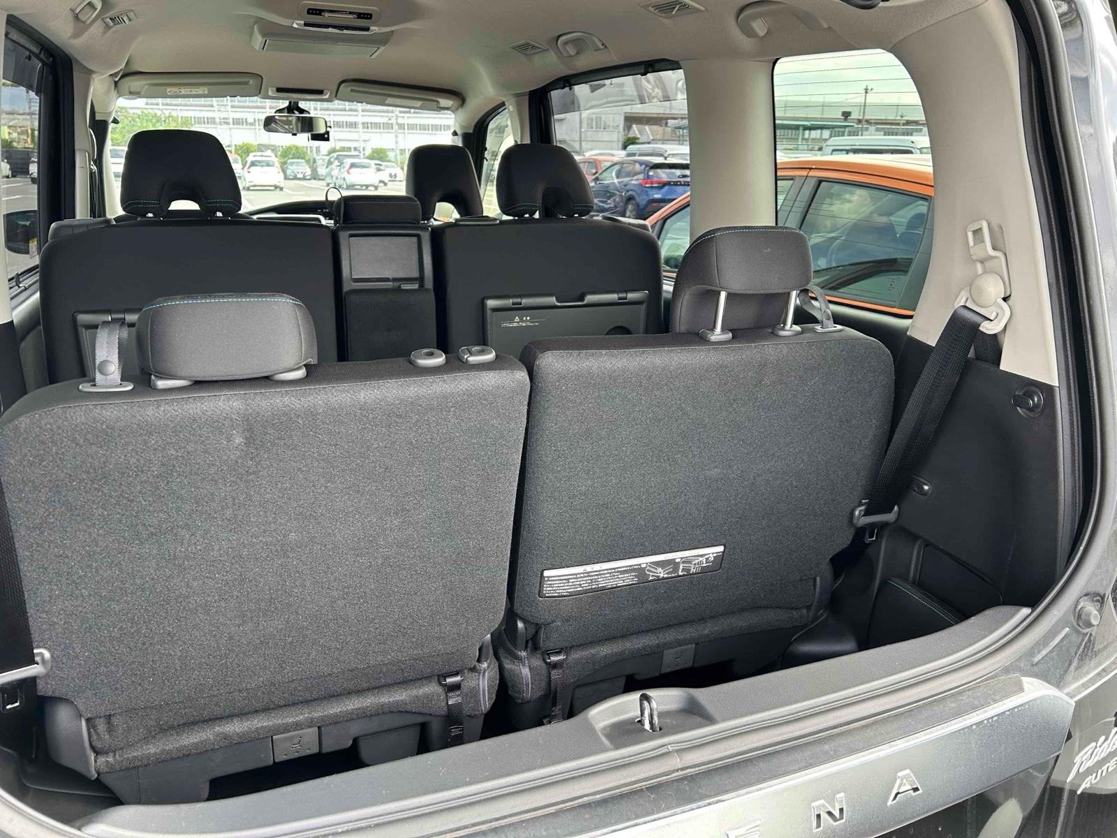 NISSAN SERENA RIDER PROPILOT EDITION Image 9