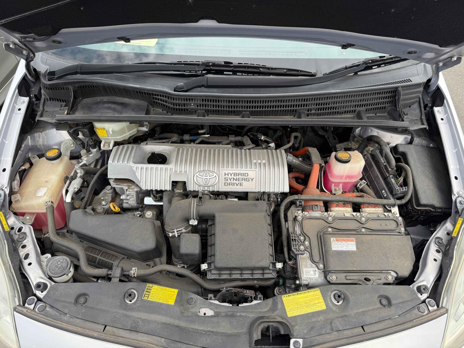 TOYOTA PRIUS S Image 8