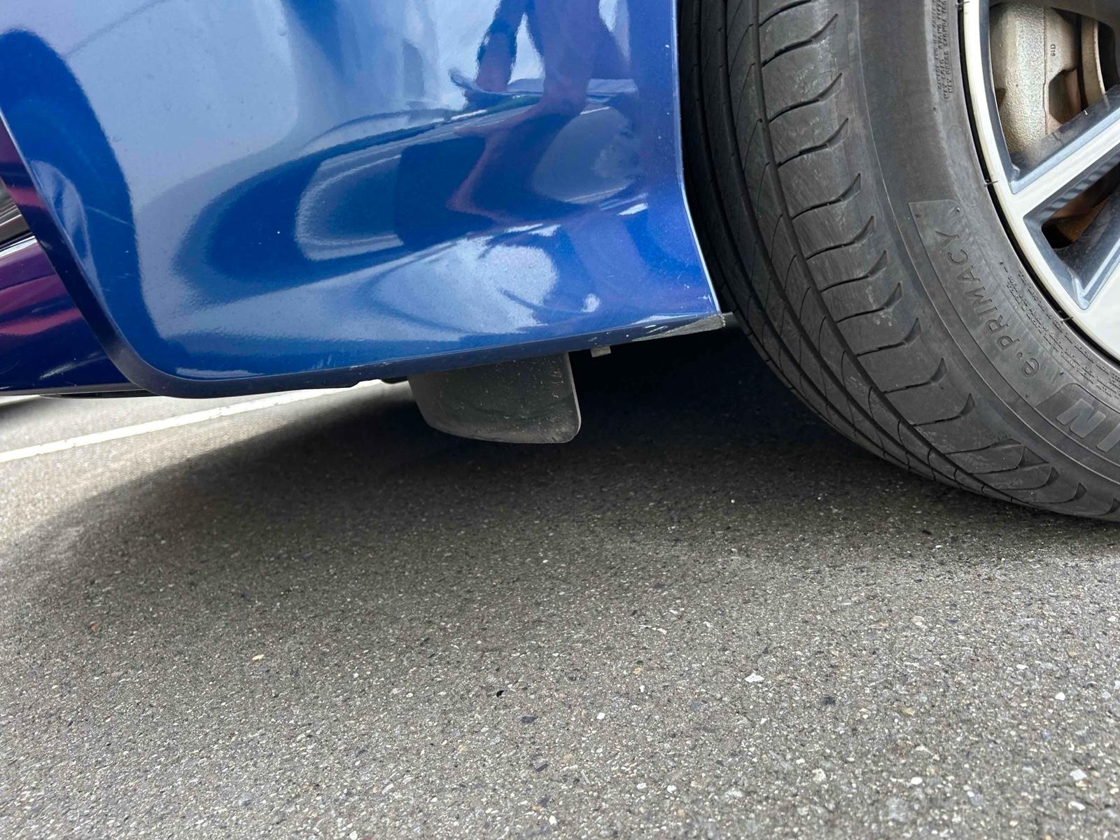NISSAN LEAF X Image 19