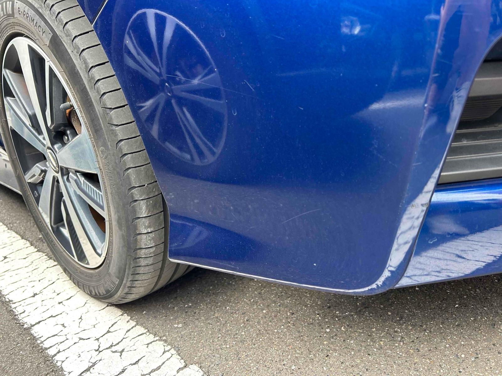 NISSAN LEAF X Image 12