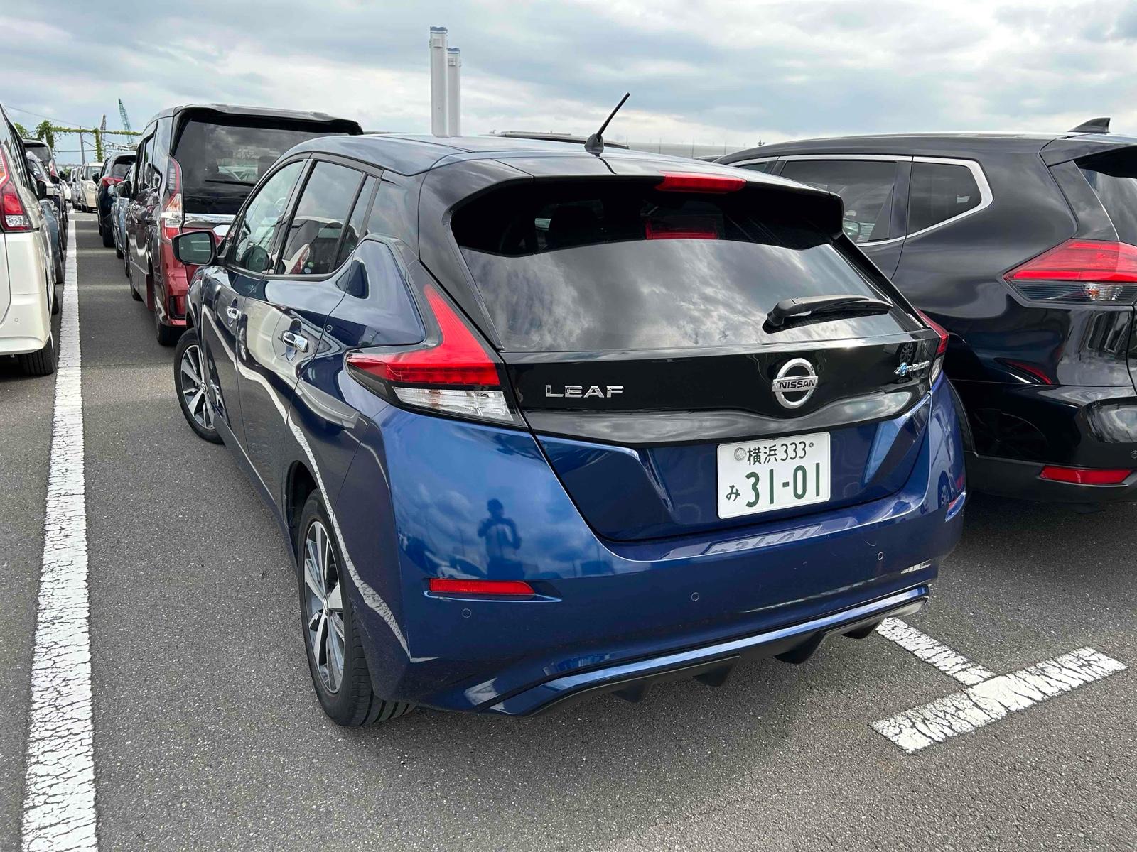 NISSAN LEAF X Image 5