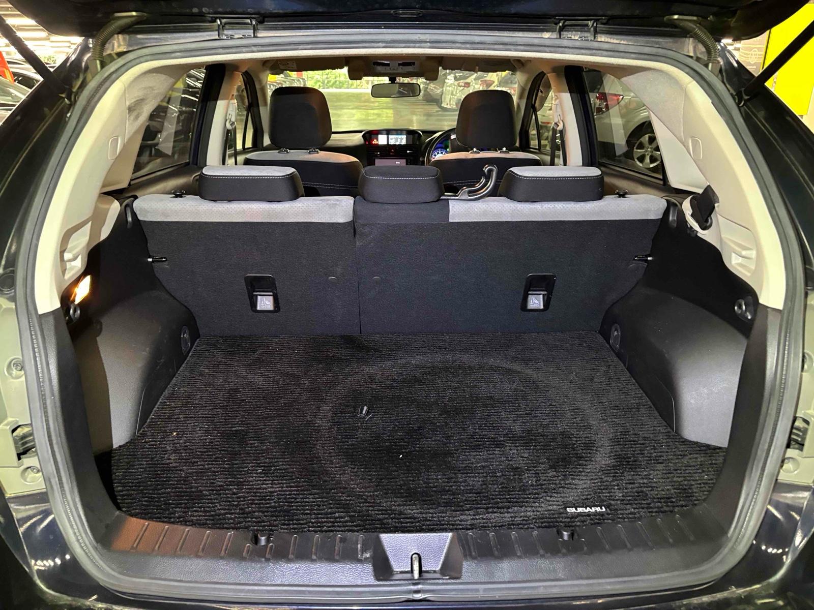 SUBARU IMPREZA XV HYBRID 4WD 2.0I-L EYESIGHT Image 5