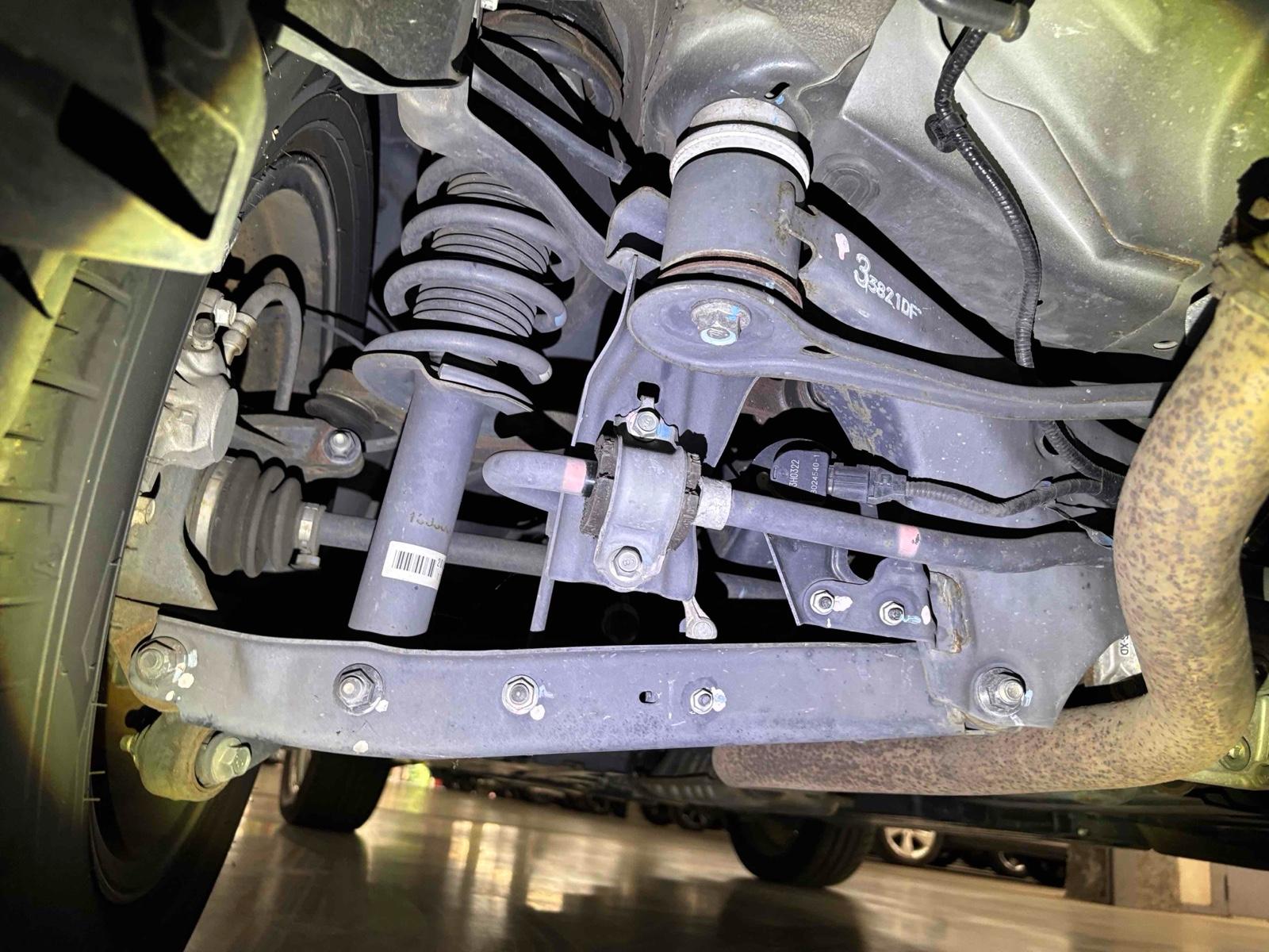 SUBARU IMPREZA XV HYBRID 4WD 2.0I-L EYESIGHT Image 13