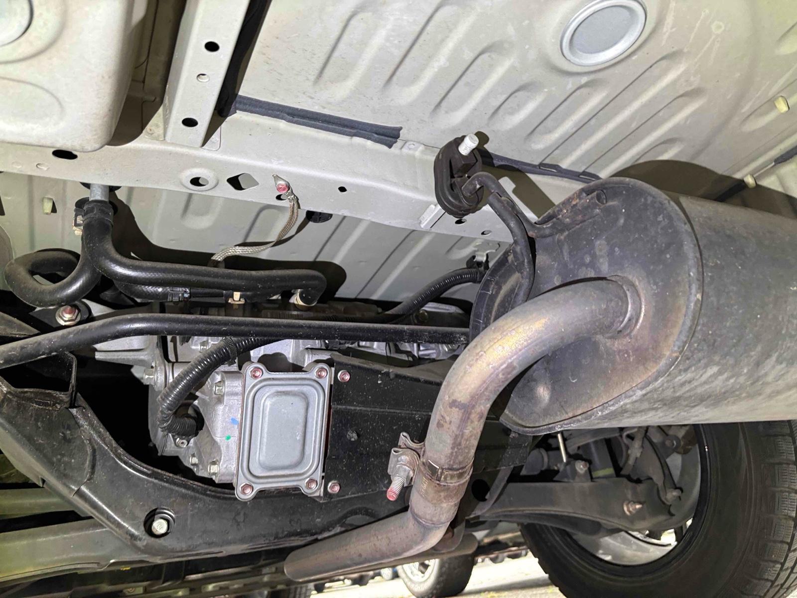 MITSUBISHI OUTLANDER PHEV 4WD G NAVI PACKAGE Image 16