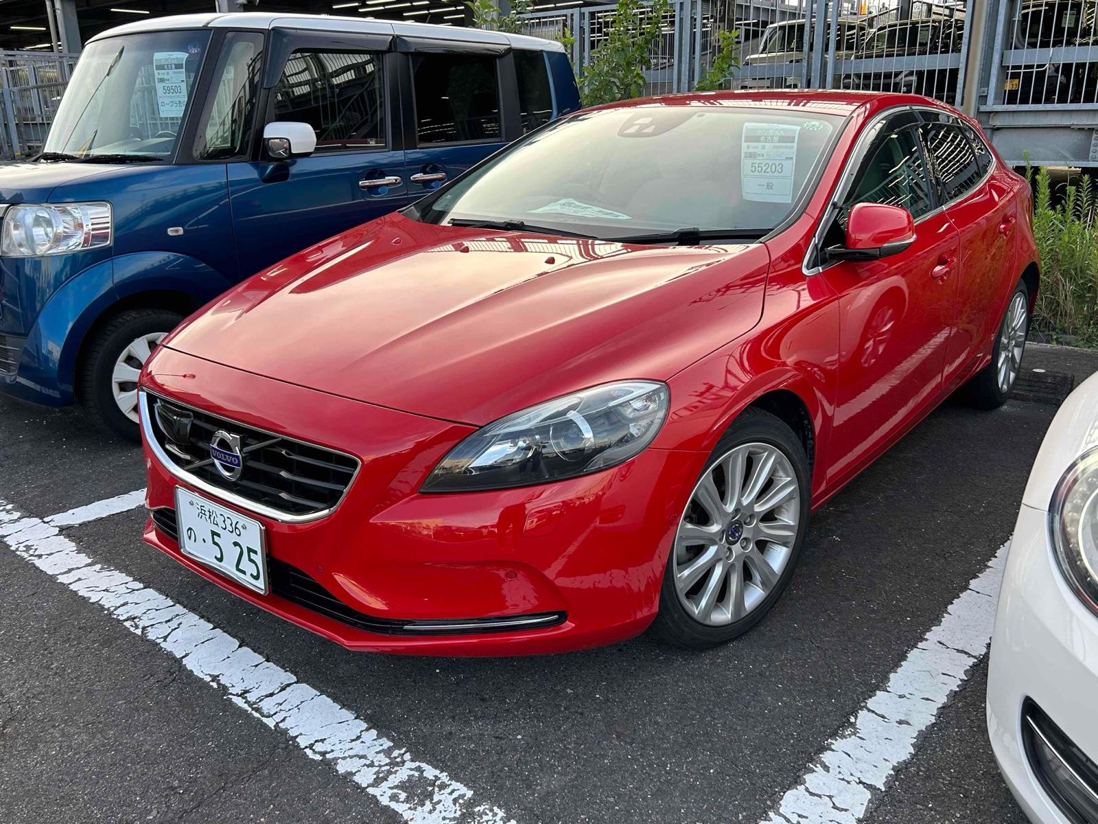 VOLVO V40 T4SE Image 12