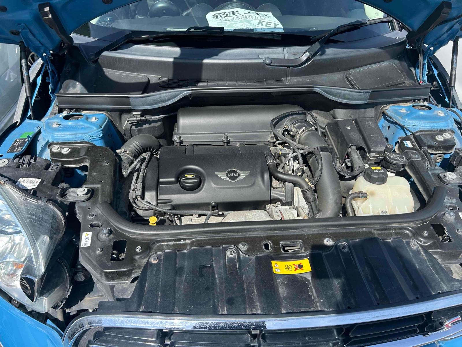 VOLVO V40 T4SE Image 25