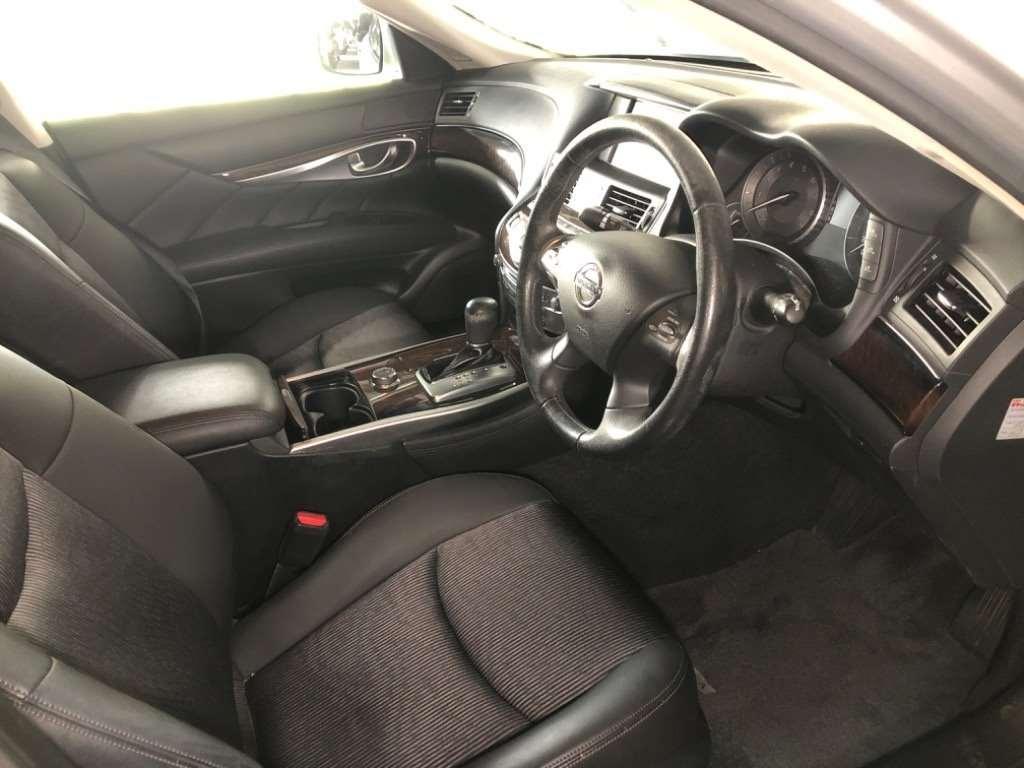 NISSAN FUGA HYBRID A PACKAGE Image 3
