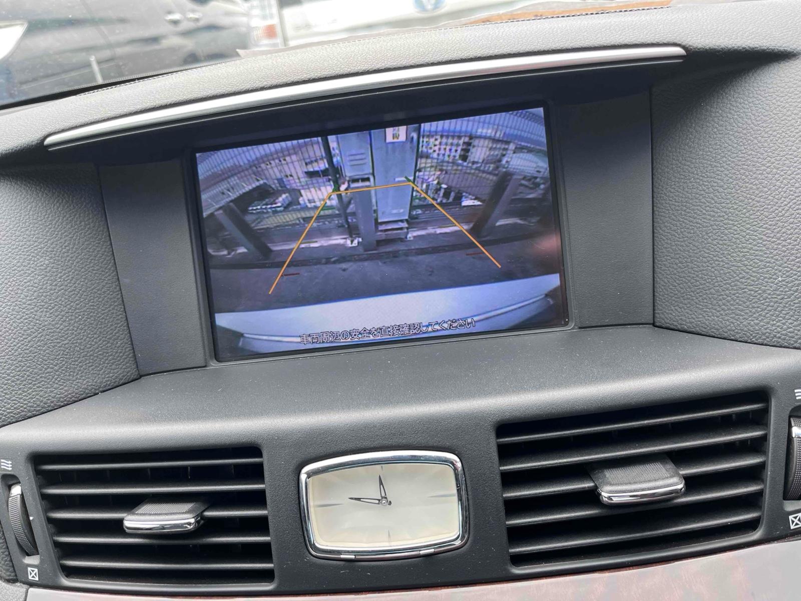 NISSAN FUGA HYBRID A PACKAGE Image 17