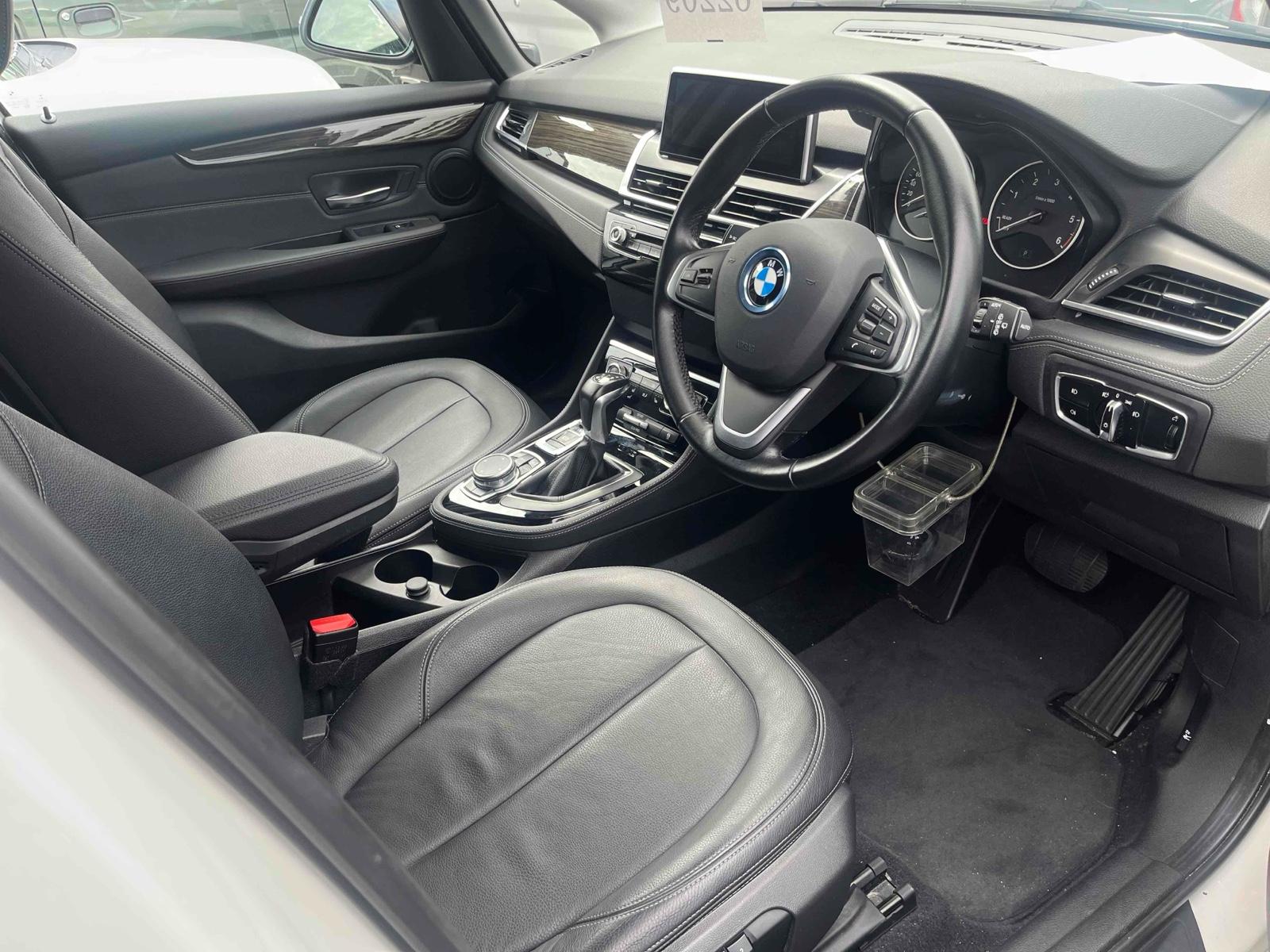 BMW 2 SERIES 5D 218D ACTIVE TOURER LUXURY Image 9