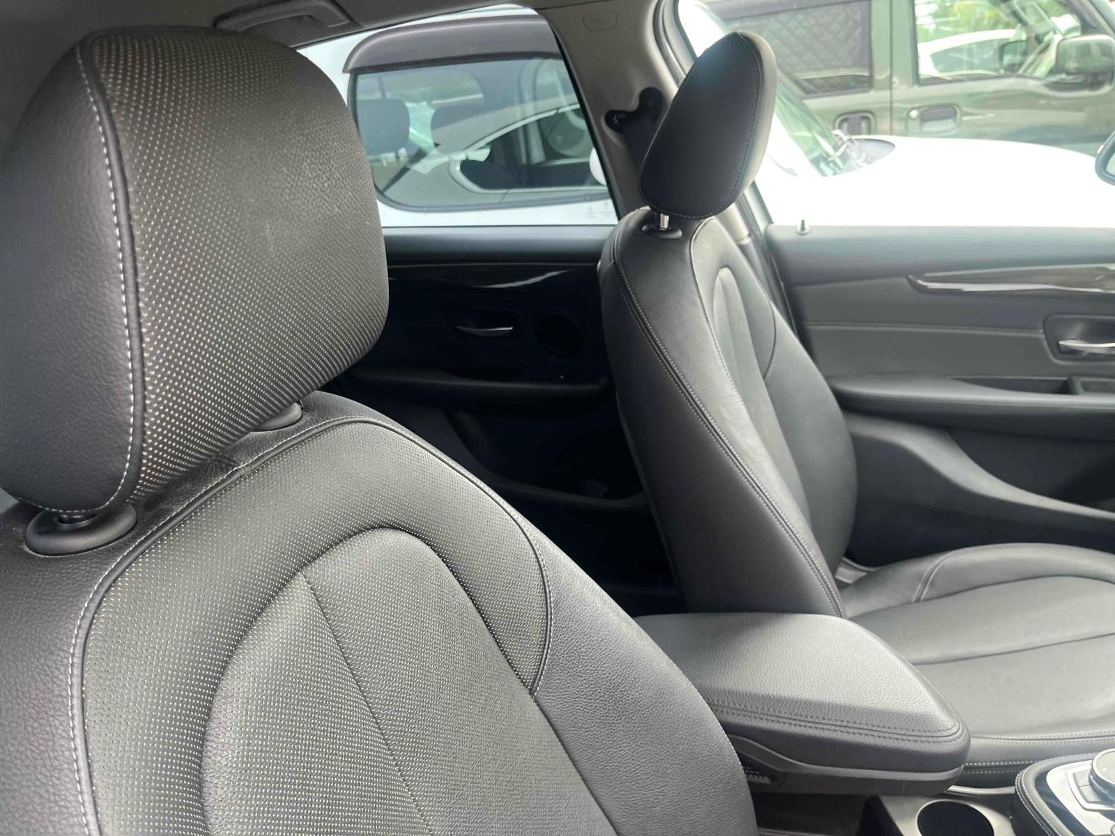BMW 2 SERIES 5D 218D ACTIVE TOURER LUXURY Image 10