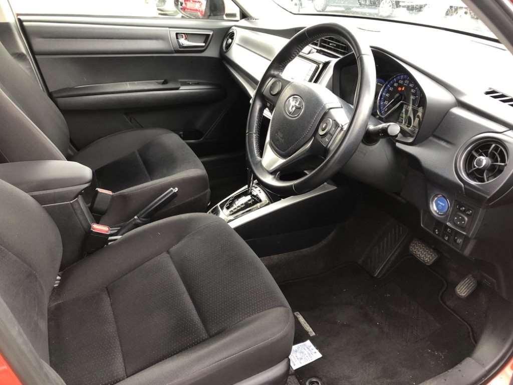 TOYOTA COROLLA FIELDER HYBRID G Image 5