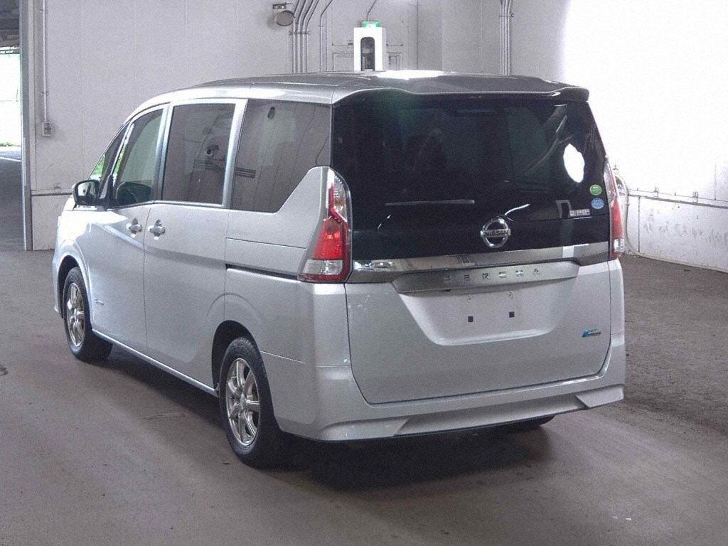 NISSAN SERENA 5D X Image 2