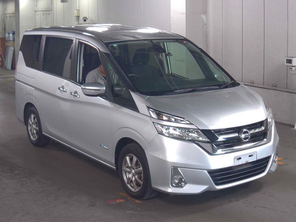 2016 Nissan SERENA 106,000 km