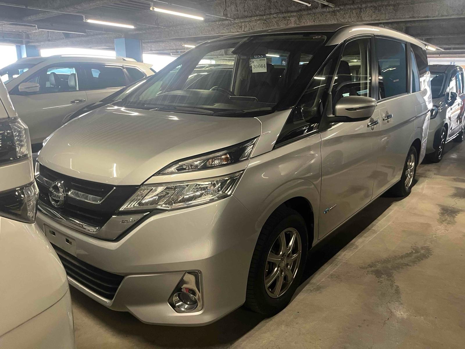 NISSAN SERENA 5D X Image 3