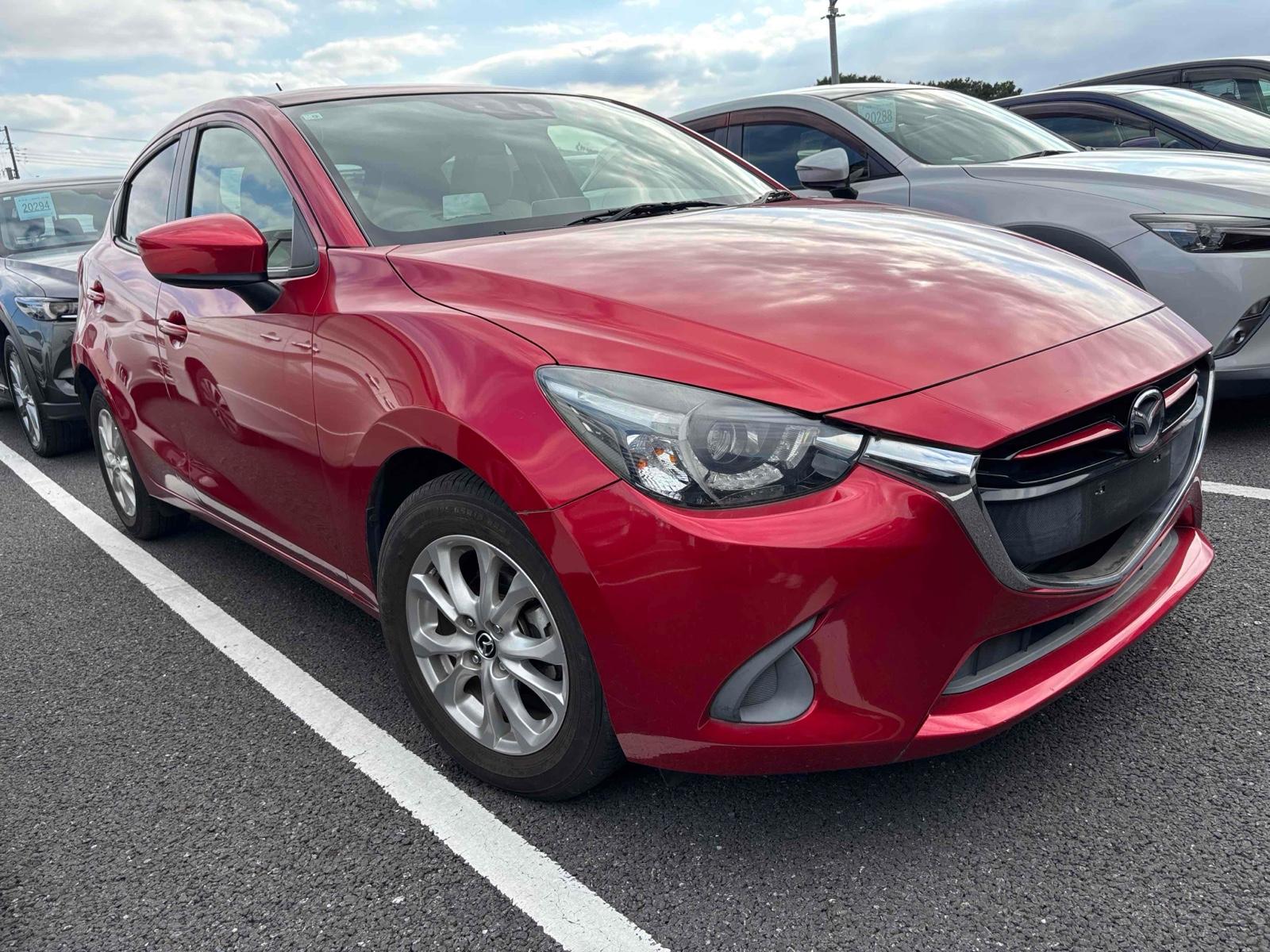 2014 Mazda DEMIO 11,000 km