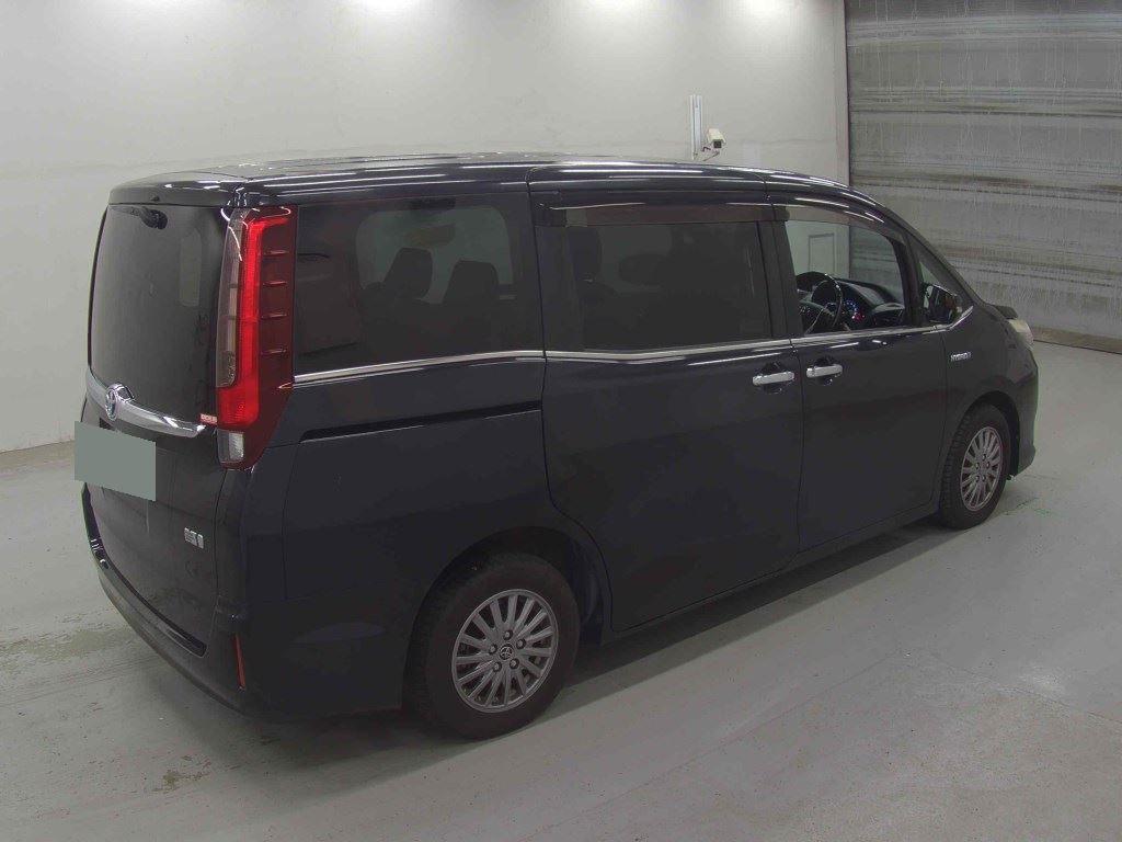 TOYOTA ESQUIRE HYBRID GI Image 5