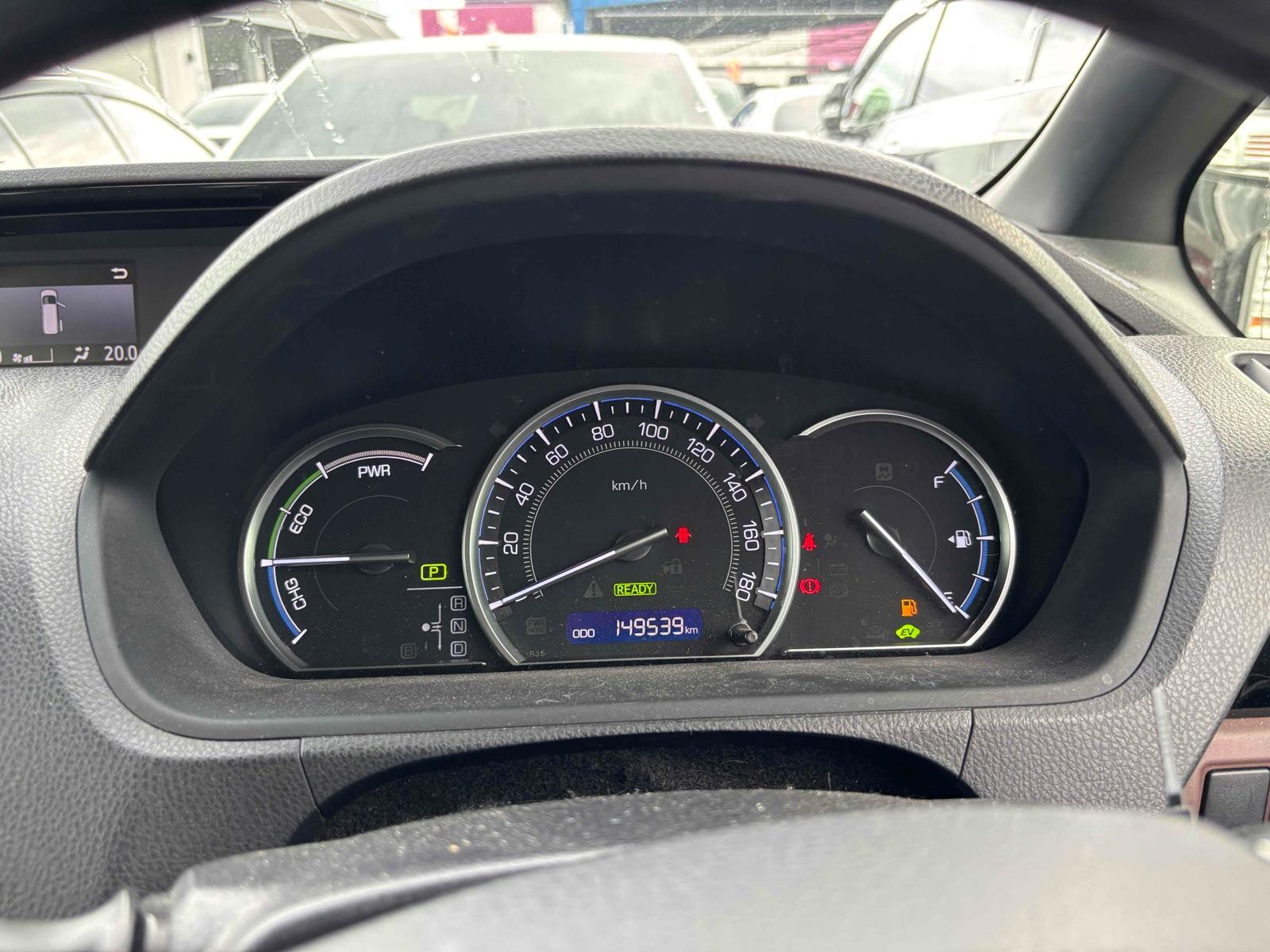 TOYOTA ESQUIRE HYBRID GI Image 12